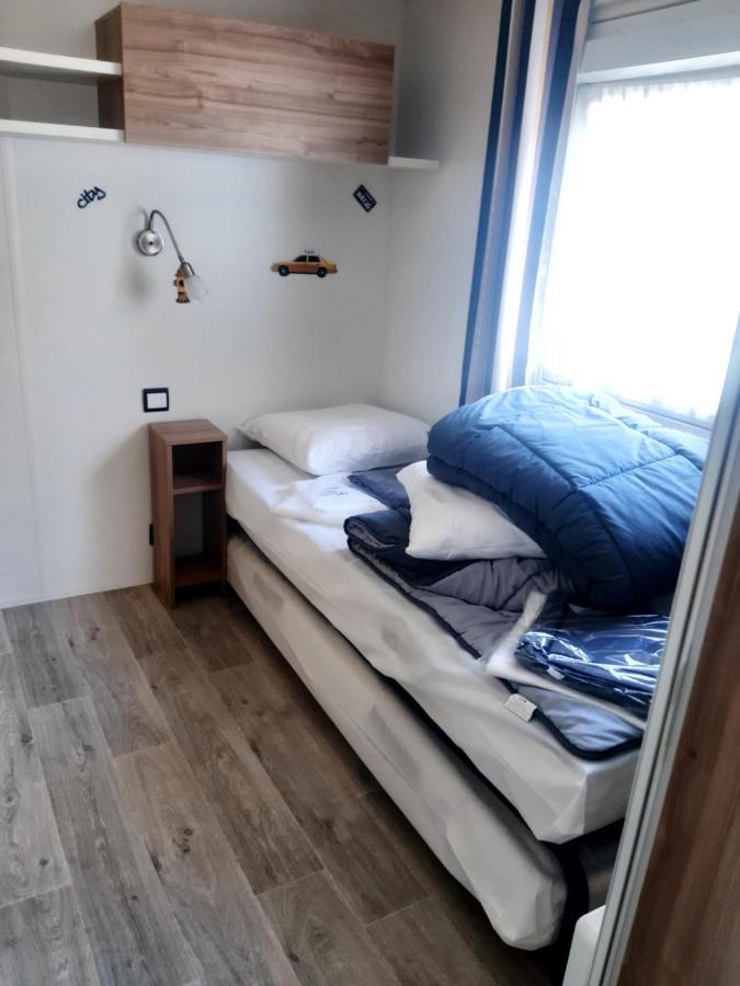 Camping Des Dunes De Contis Mobilhome 3Ch, سان جوليان-أون-بورن المظهر الخارجي الصورة