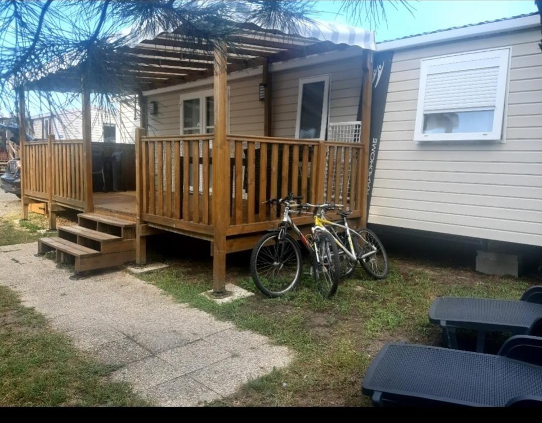 Camping Des Dunes De Contis Mobilhome 3Ch, سان جوليان-أون-بورن المظهر الخارجي الصورة