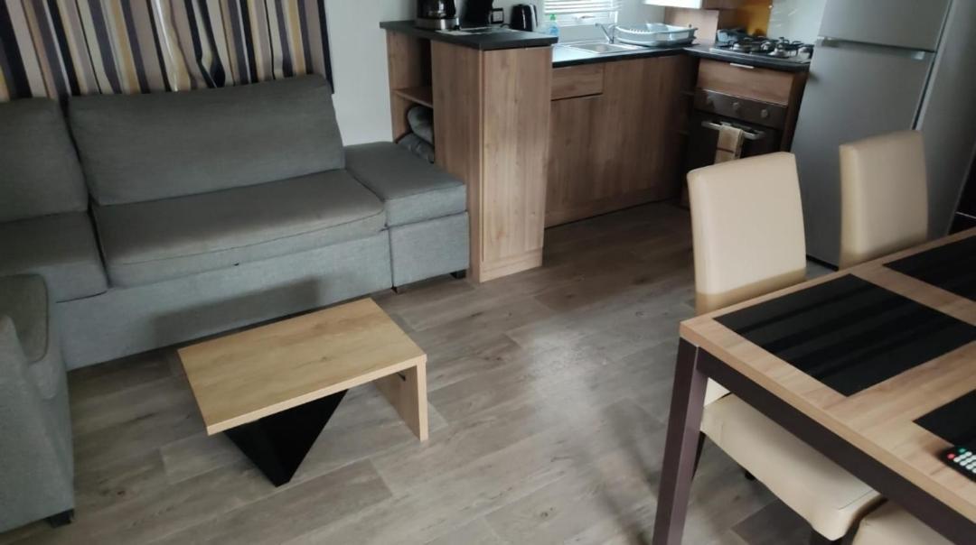 Camping Des Dunes De Contis Mobilhome 3Ch, سان جوليان-أون-بورن المظهر الخارجي الصورة